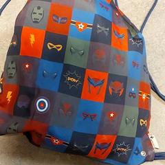 Turnzak, come riportato da Centraal magazijn utilizzando iLost