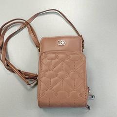 Schoudertasje, jak nahlášeno Regio Limburg - Leuven pomocí iLost