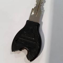 Gakoa, gisa salatu by Zwarte Cross (Gemeentehuis) iLost erabiliz
