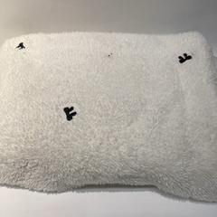 ひざ掛け, amint azt IKEA横浜 az iLost segítségével jelentette.