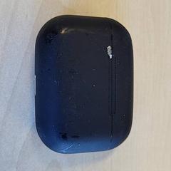 Caixa para airpods, como reportado por Connexxion Haarlem IJmond utilizando o iLost