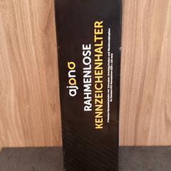 Kentekenhouder, como reportado por Rotterdam The Hague Airport utilizando o iLost