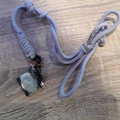 ストラップ koo koort met がiLostで EBS Tramplein によって報告されました