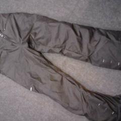 Hose zwart, gemeldet von SnowWorld Landgraaf über iLost