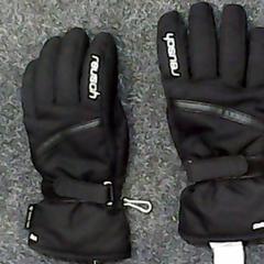 Gants reusch, a été signalé par SnowWorld Landgraaf utilisant iLost