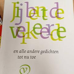 Boek, zgłoszono przez Qbuzz GD Groningen Peizerweg przy użyciu iLost