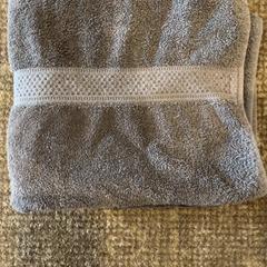 Handtuch, gemeldet von Van der Valk Hotel Apeldoorn - De Cantharel über iLost