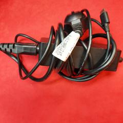 Laptop oplader, zoals gemeld door UvA REC met iLost