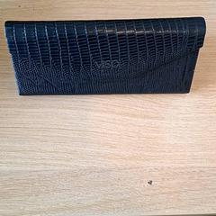 نظارات شمسية، كما تم الإبلاغ عنه بواسطة Keukenhof عبر iLost