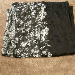 Šátek, jak nahlášeno Van der Valk Hotel Apeldoorn - De Cantharel pomocí iLost