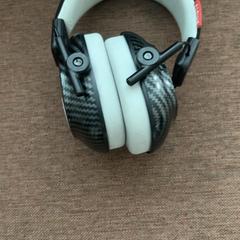 Slúchadlá Zwart, ako bolo nahlásené Pathé Schouwburgplein pomocou iLost