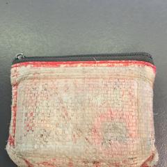 Portefeuille, a été signalé par Eindhoven Airport utilisant iLost