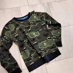 Sveter, ako bolo nahlásené Gemeente Puurs-Sint-Amands pomocou iLost