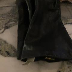 قفاز glooves، كما تم الإبلاغ عنه بواسطة Van der Valk Hotel Heerlen عبر iLost