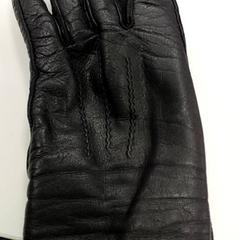 Kleding  - Handschoenen zwart, ha sido reportado por Centraal magazijn con iLost