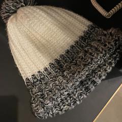 beanie, amint azt The Tire Station Hotel az iLost segítségével jelentette.