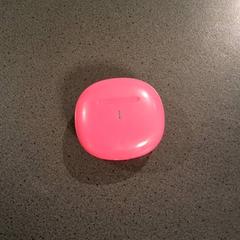 Airpods fodral Roze, rapporterat av Breng Nijmegen med iLost