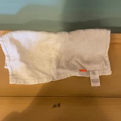 Pasar un trapo, ha sido reportado por Familie Resort Molenwaard con iLost