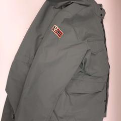 Veste Groen, a été signalé par Gemeente Leopoldsburg utilisant iLost