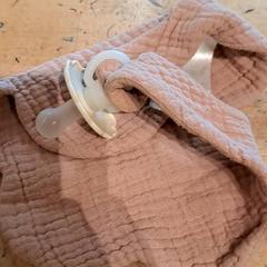 Dudlík Met doekje roze, jak nahlášeno IKEA Wilrijk pomocí iLost