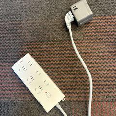 Adaptateur, a été signalé par Amsterdam ID Aparthotel utilisant iLost