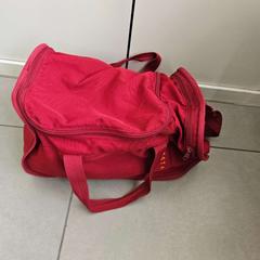 Borsa - sporttas, come riportato da Regio Antwerpen - Brussel utilizzando iLost