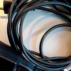 Adapter, zgłoszono przez Padualaan 101 przy użyciu iLost