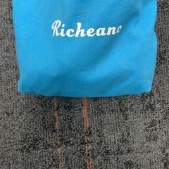 핸드백, iLost를 사용하여 Connexxion Amstelland-Meerlanden Schiphol Noord에 보고됨