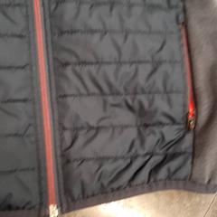 Jas, zoals gemeld door Rotterdam The Hague Airport met iLost