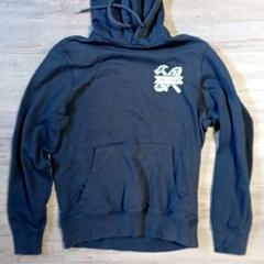 Clothing - Trui, as reported by Centraal magazijn using iLost