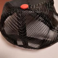 Casquette noire, as reported by TCL using iLost