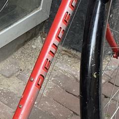 Rode Peugot Fiets, amint azt az iLostnak jelentették.