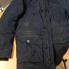 السترة، كما تم الإبلاغ عنه بواسطة Grand Hotel Amrâth Amsterdam عبر iLost