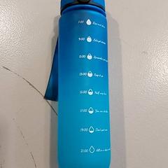 Láhev na pití, jak nahlášeno Regio Oost-Vlaanderen pomocí iLost