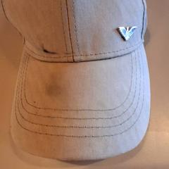 Casquette Beige, a été signalé par Familiepark Drievliet utilisant iLost