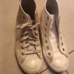 Shoes, as reported by Leonardo Royal Hotel Amsterdam using iLost