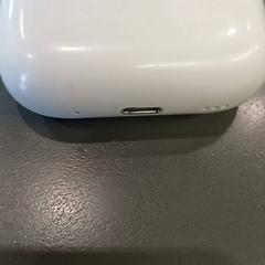 En airpodcase, as reported by Qbuzz GD Groningen HS using iLost