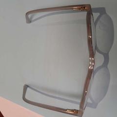 İLost kullanarak TCL tarafından bildirildiği gibi Lunette de vue multicouleurs