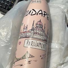 Vannflaske Pink, som rapportert av MEININGER Hotel München City Center ved bruk av iLost