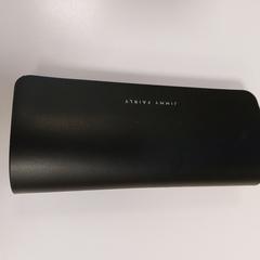 Brillenkoker met bril Jimmy Fairly, come riportato da Vrije Universiteit Amsterdam utilizzando iLost