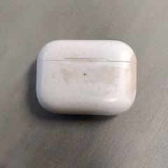 Funda per a auriculars Wit, segons ha informat Arriva Friesland / Groningen mitjançant iLost