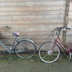 2 Meisjesfietsen, amint azt az iLostnak jelentették.