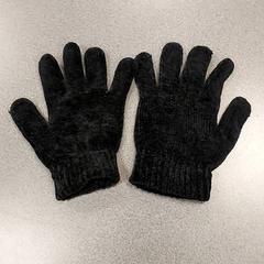 Handschoenen zwart, come riportato da Regio Limburg - Leuven utilizzando iLost