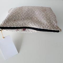 İLost kullanarak Regio Limburg - Leuven tarafından bildirildiği gibi Çanta Make-up