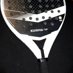 Raqueta de tennis, segons ha informat TivoliVredenburg mitjançant iLost