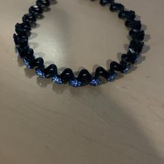 헤드 밴드 Zwart met bloemen, iLost를 사용하여 Jaarbeurs에 보고됨