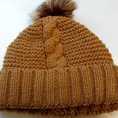 Oblečenie - muts, ako bolo nahlásené Regio Limburg - Leuven pomocou iLost