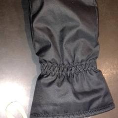 Rukavice, jak nahlášeno TivoliVredenburg pomocí iLost