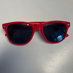 Zonnebril, zgłoszono przez TheaterHangaar przy użyciu iLost