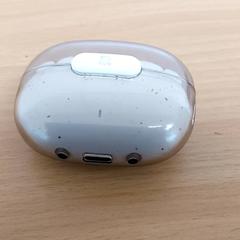 Elektronika - Draadloze oortjes, zgłoszono przez Centraal magazijn przy użyciu iLost